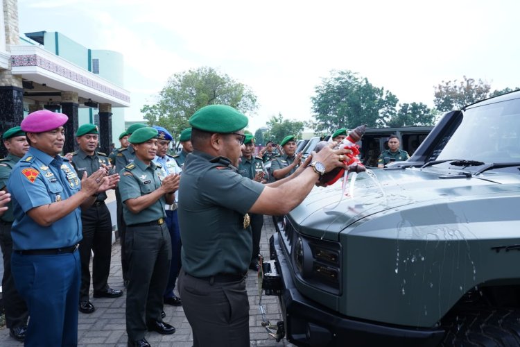 Irdam I/BB Serahkan Secara Simbolis 62 Unit Ransus Maung Bandung kepada Satuan Jajaran Kodam I/BB